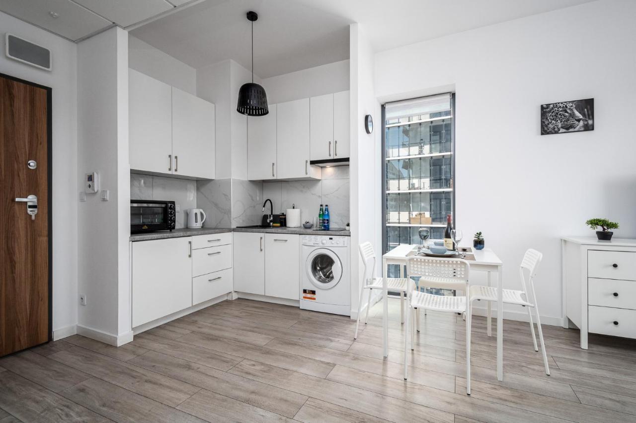 바르샤바 Apartament Ks Wola Prymasa 407 아파트 외부 사진